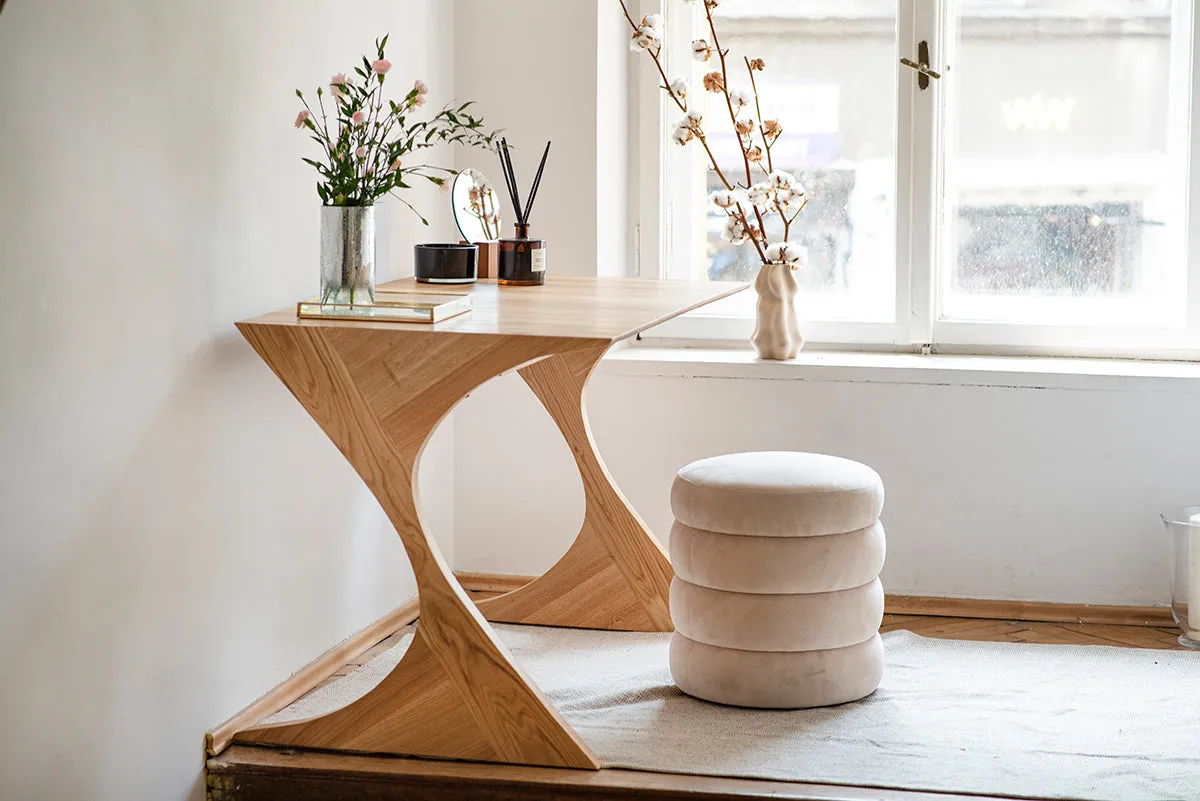 Flux Desk
