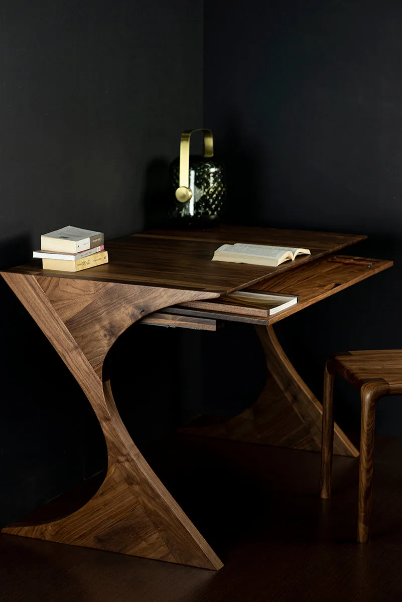 Flux Desk