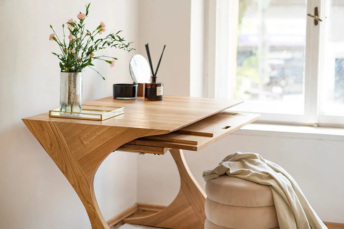 Flux Desk