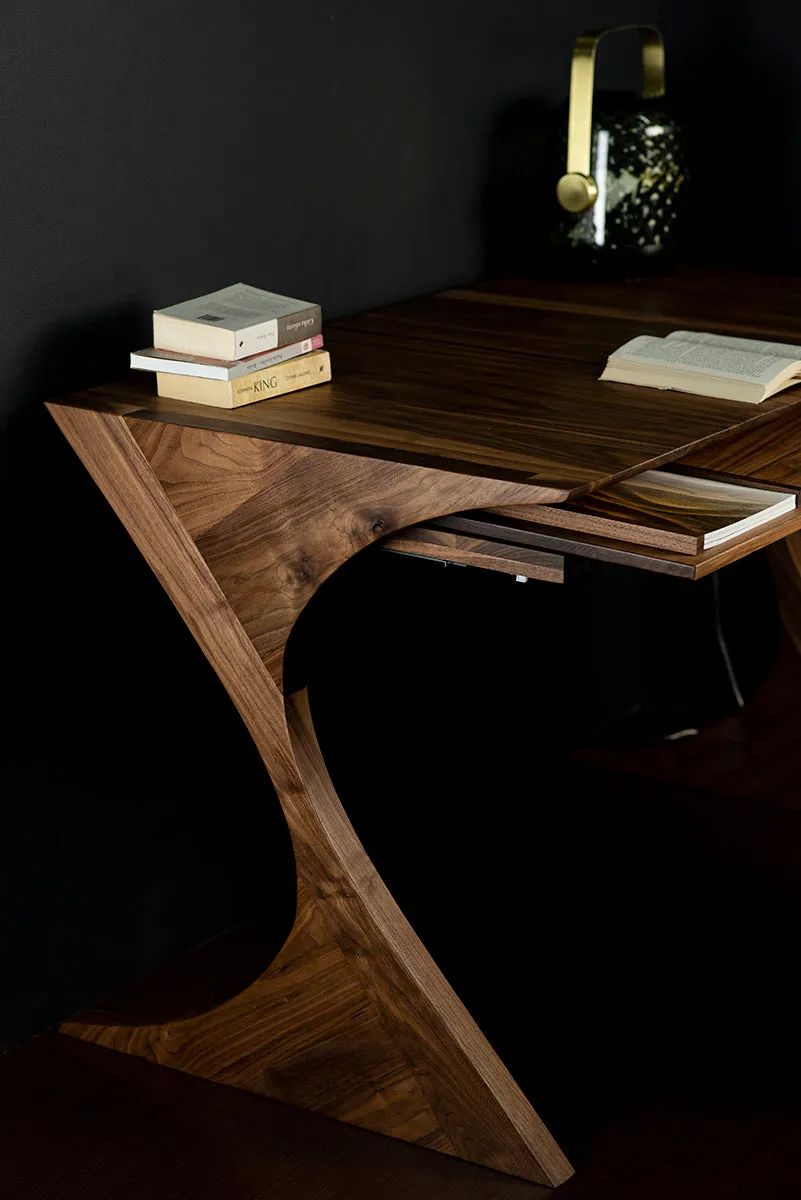 Flux Desk