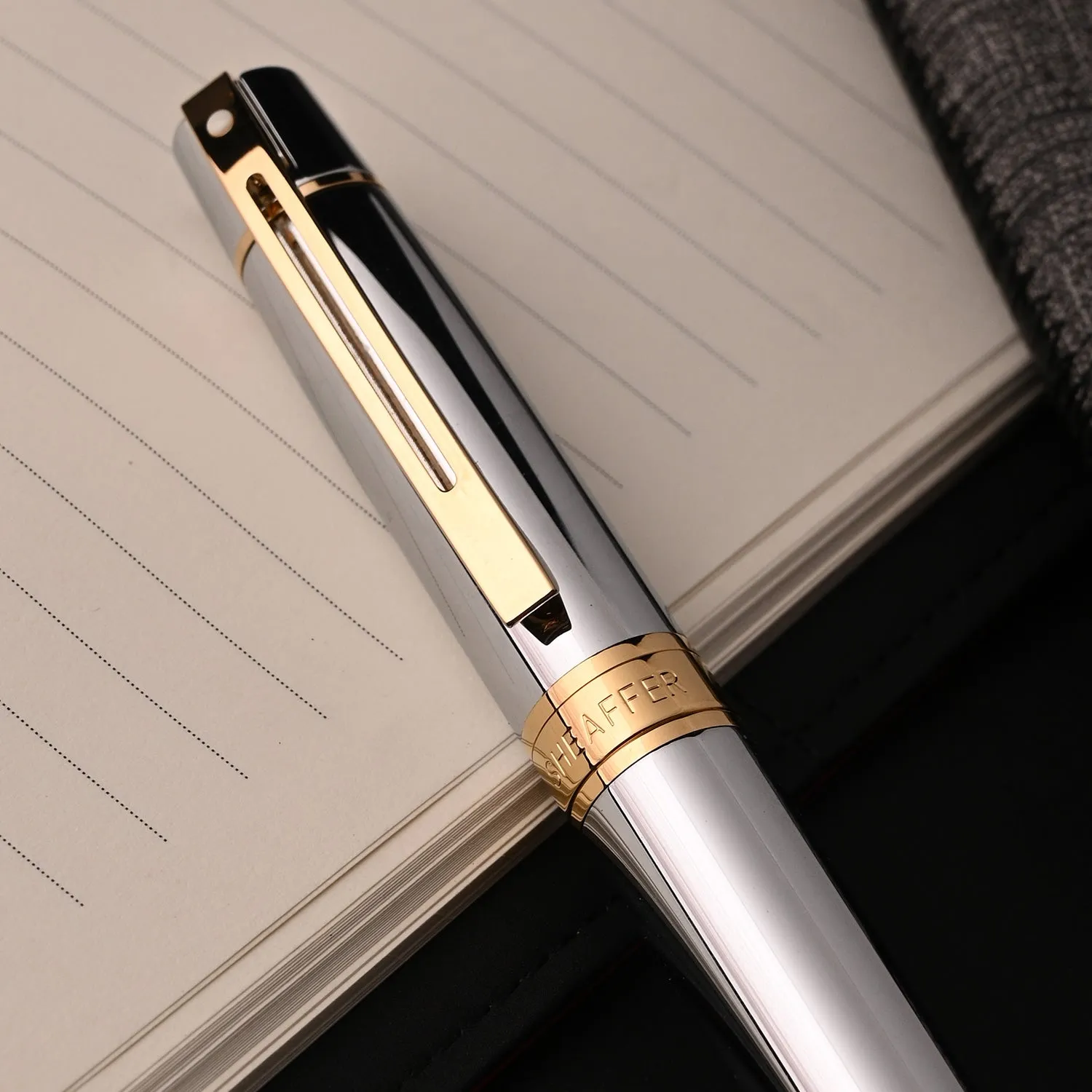 Sheaffer 300 Fountain Pen - Bright Chrome GT